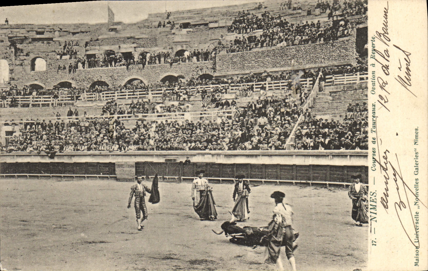 CPA Corrida Course de taureaux Nimes Ovation a Reverte 