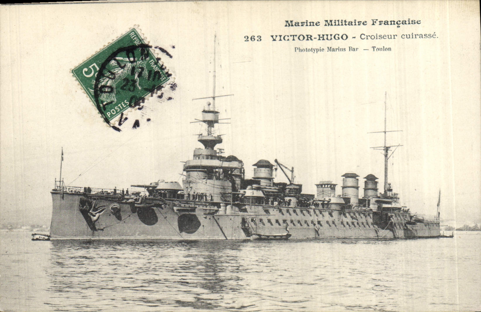 CPA Bateau de Guerre Le Victor Hugo Croiseur Cuirasse 