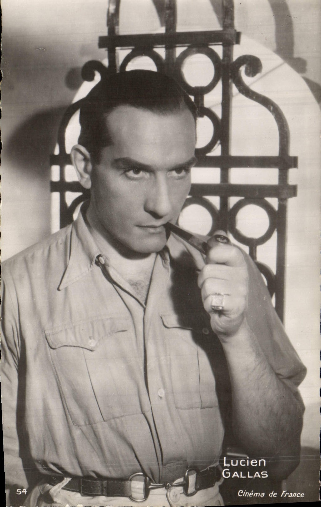 Postal Cine Lucien Gallas Pipe Tabaco