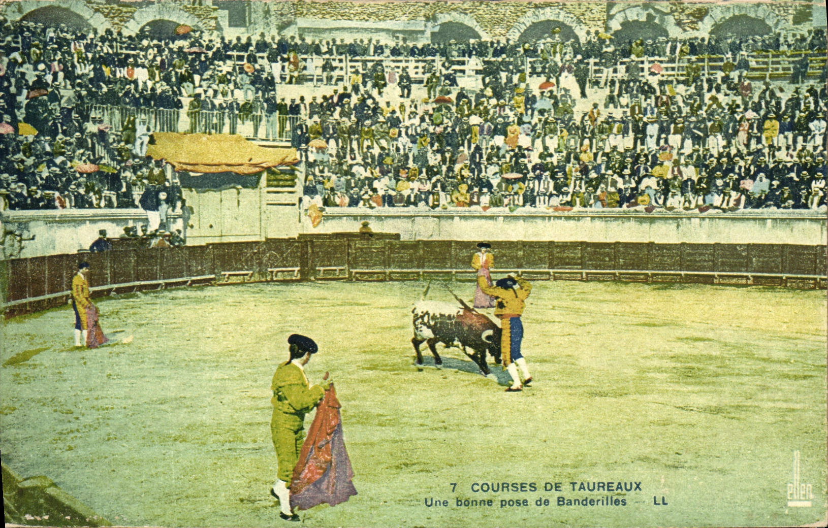 CPA Corrida Course de taureaux Une bonne pose de banderilles