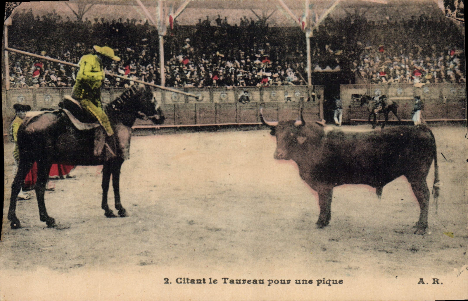 CPA Corrida Course de taureaux Citant la taureau pour une pique 