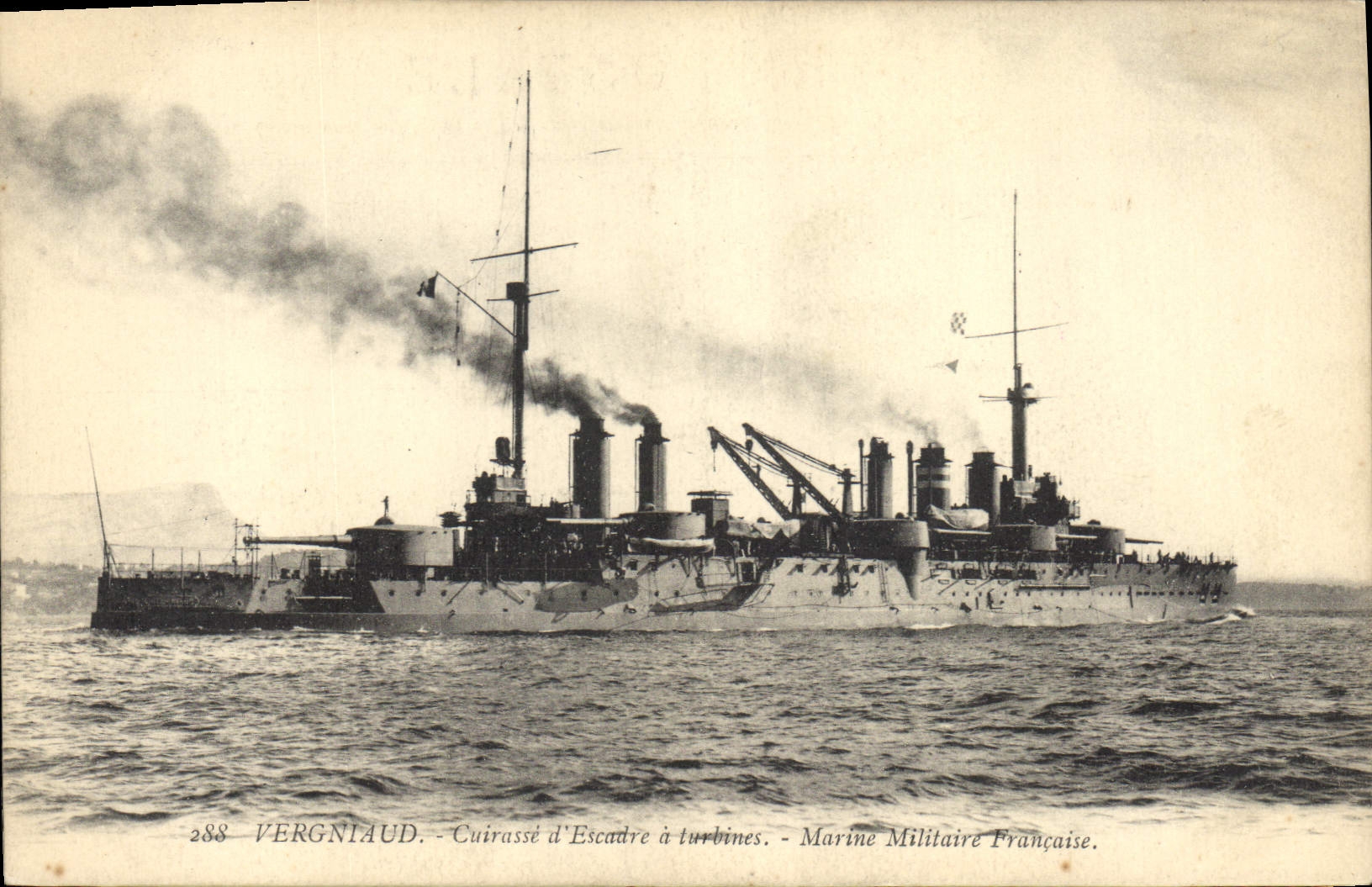 CPA Bateau de Guerre Vergniaud Cuirasse d'escadre a turbines 