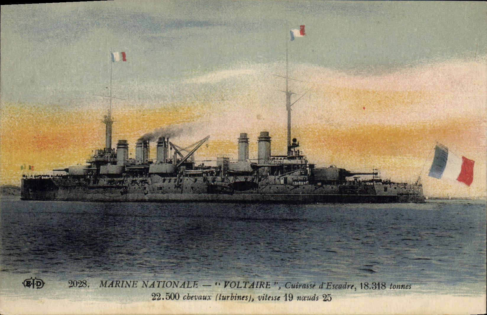 CPA Bateau de Guerre Voltaire Cuirasse d'escadre