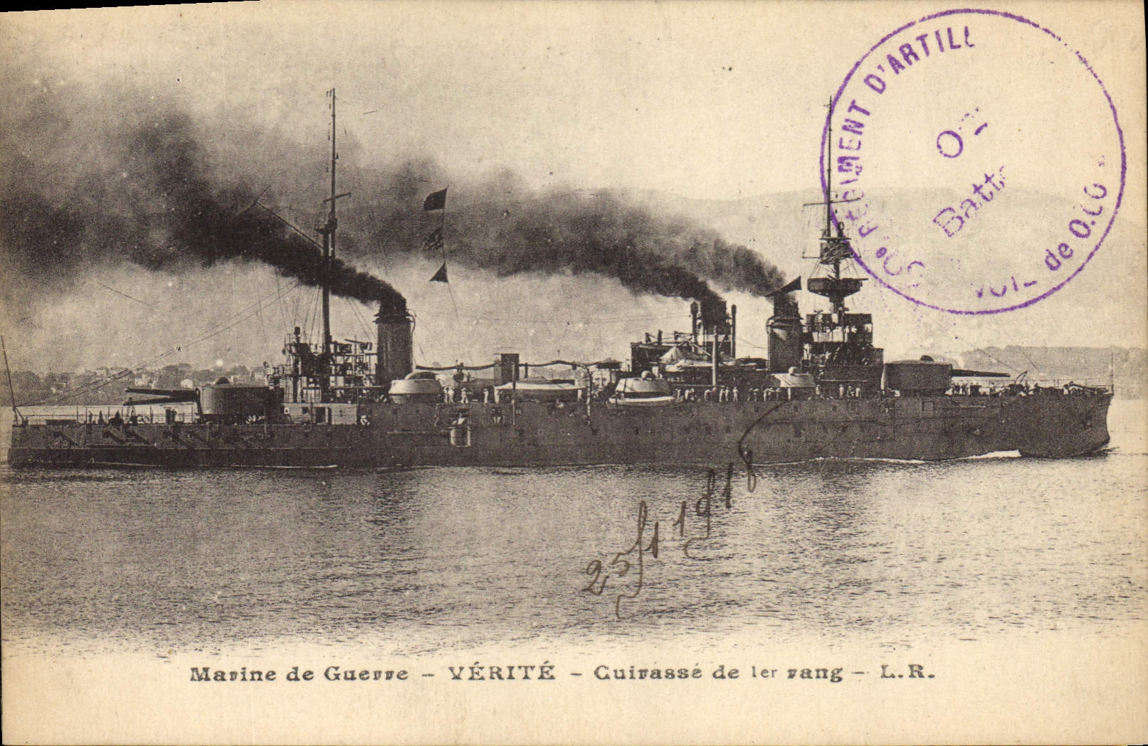 CPA Bateau de Guerre Verite Cuirasse de 1er rang