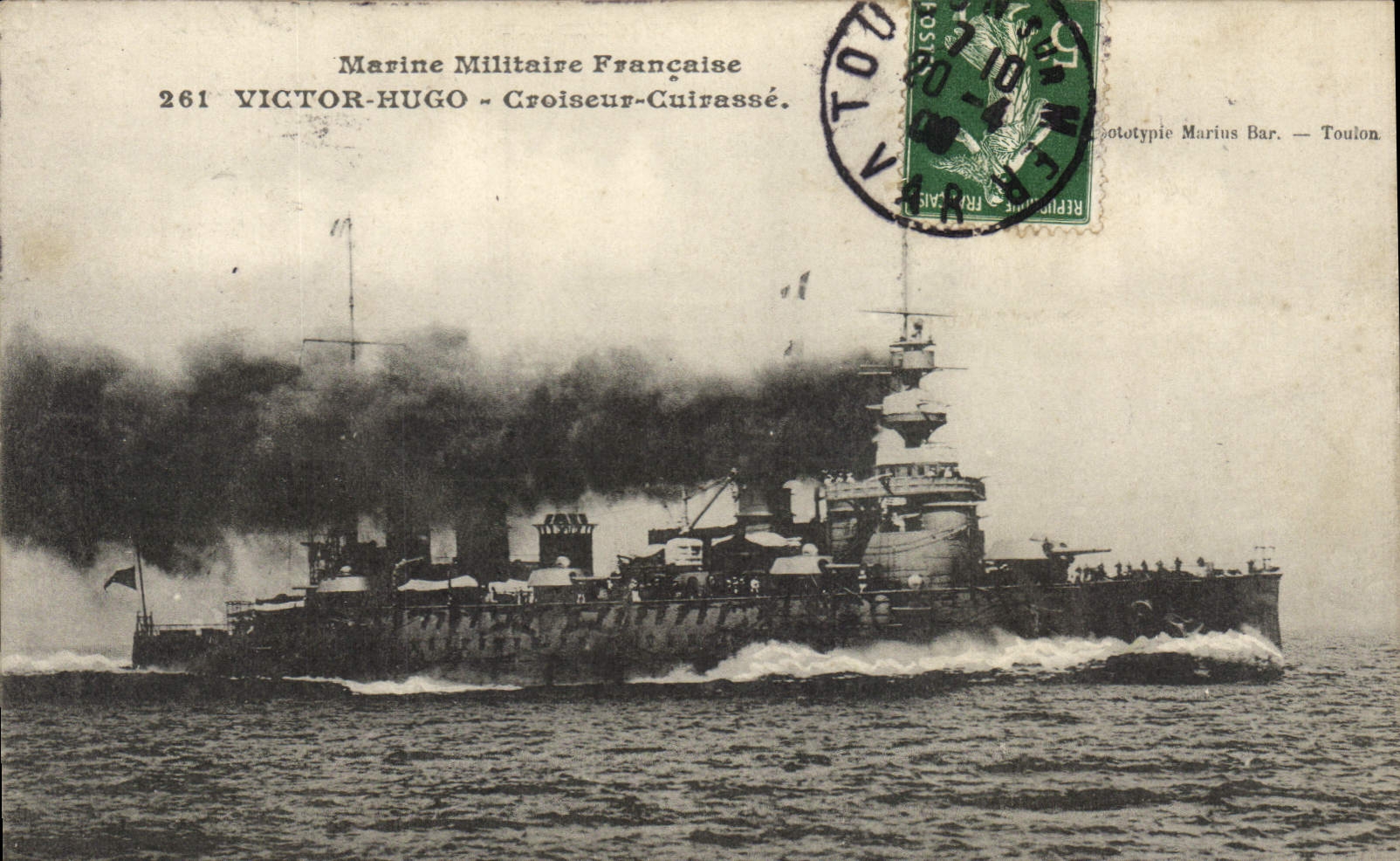 CPA Bateau de Guerre Victor Hugo Croiseur Cuirasse