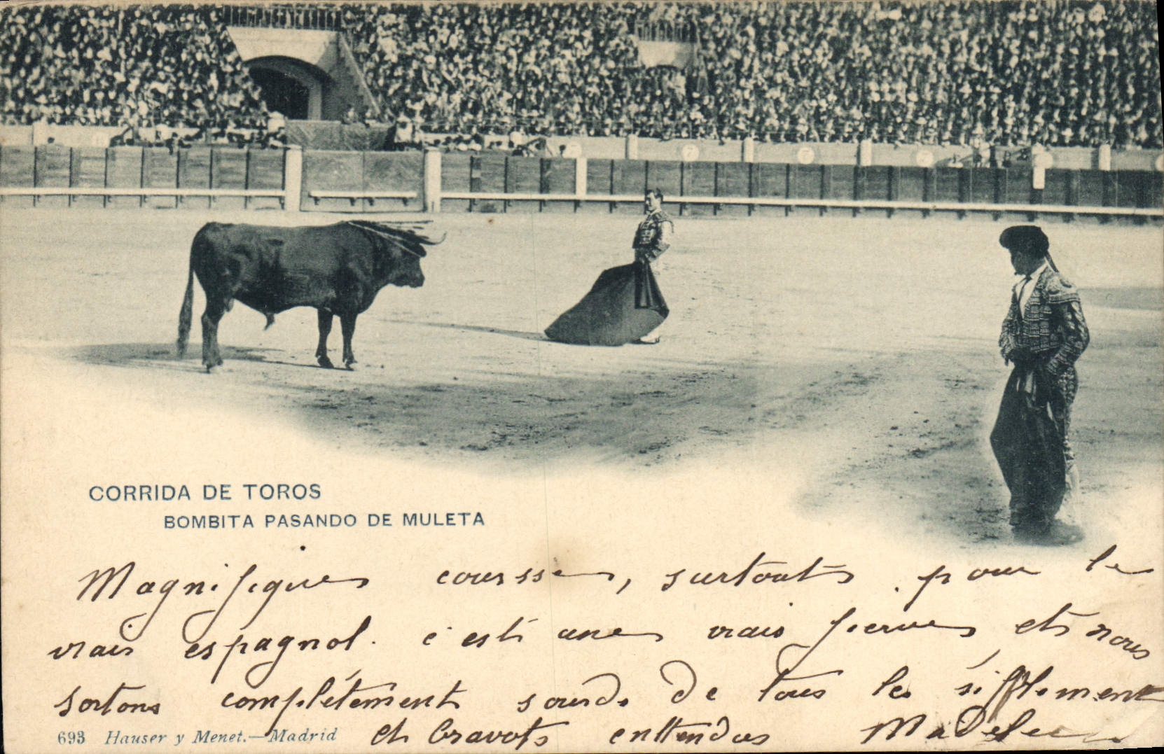 CPA Corrida Course de taureaux Bombita pasando de muletta