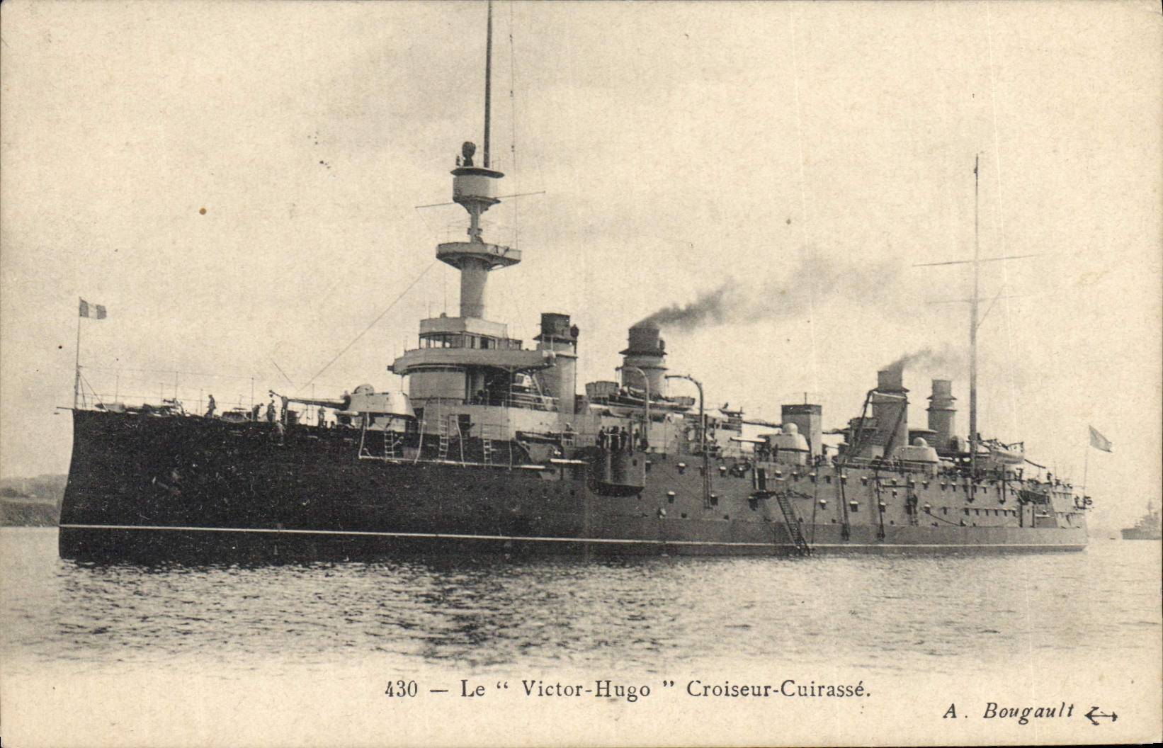 CPA Bateau de Guerre Le Victor Hugo Croiseur Cuirasse 