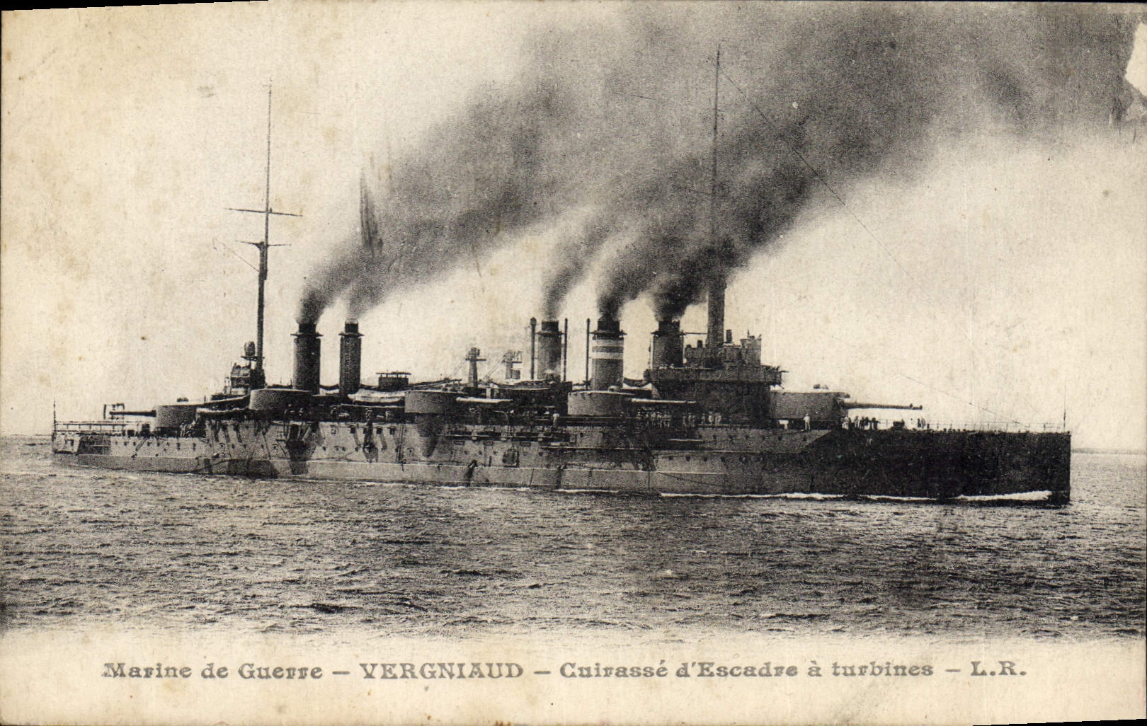 CPA Bateau de Guerre Vergniaud Cuirasse d'escadre a turbines 