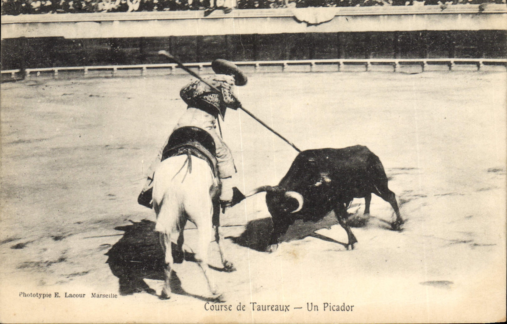 CPA Corrida Course de taureaux Un picador