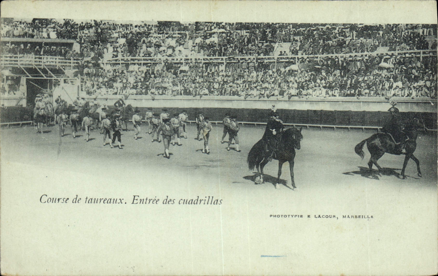 CPA Corrida Course de taureaux Entree des cuadrillas
