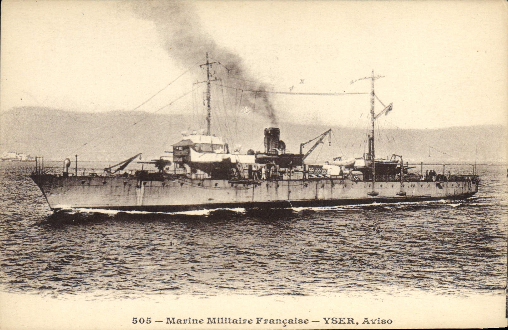 CPA Bateau de Guerre Yser Aviso 