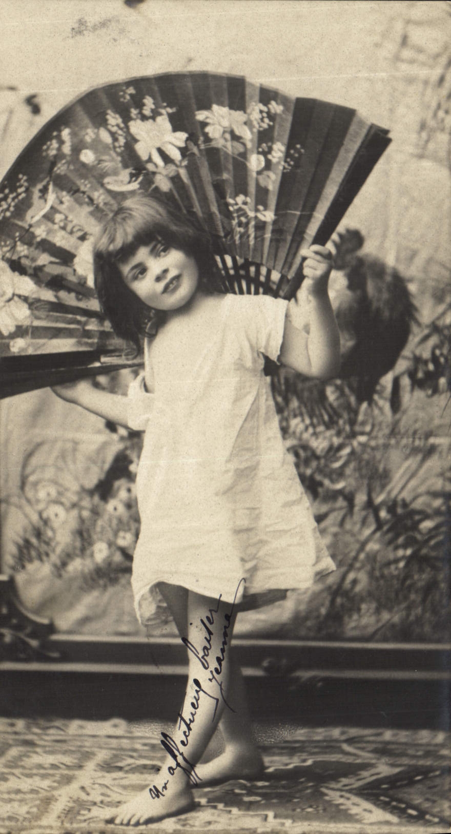 CPA Fantaisie Enfant Eventail 