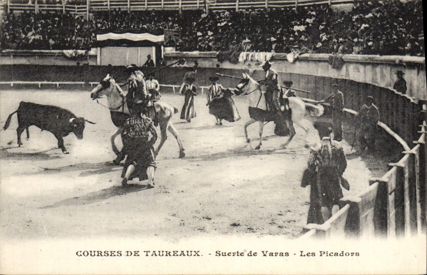 Postal Corrida Corrida de toros Suerte de Varas los Picadores