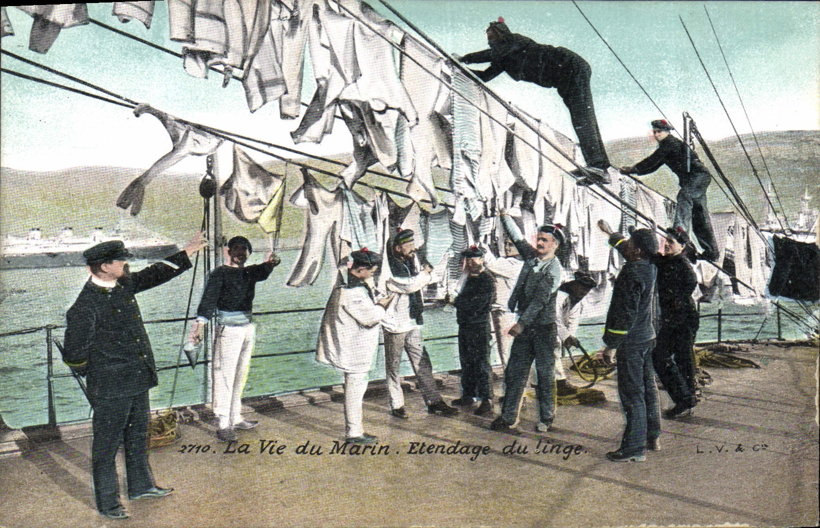 Vintage Postcard Militaria life of the sailor Spreading of the linen