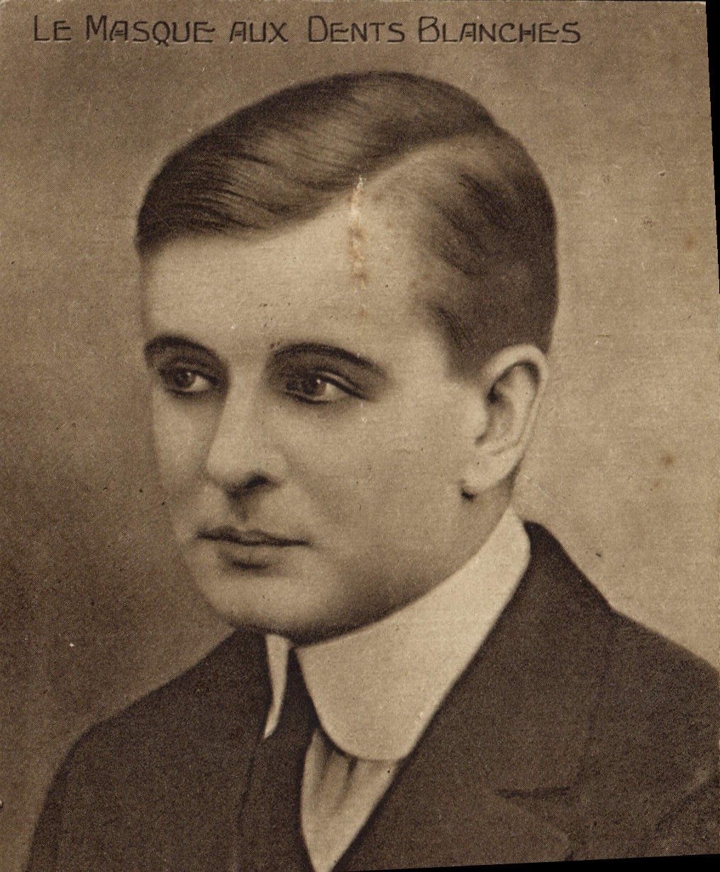 CPM Cinema Creighton Hale Le masque aux dents blanches