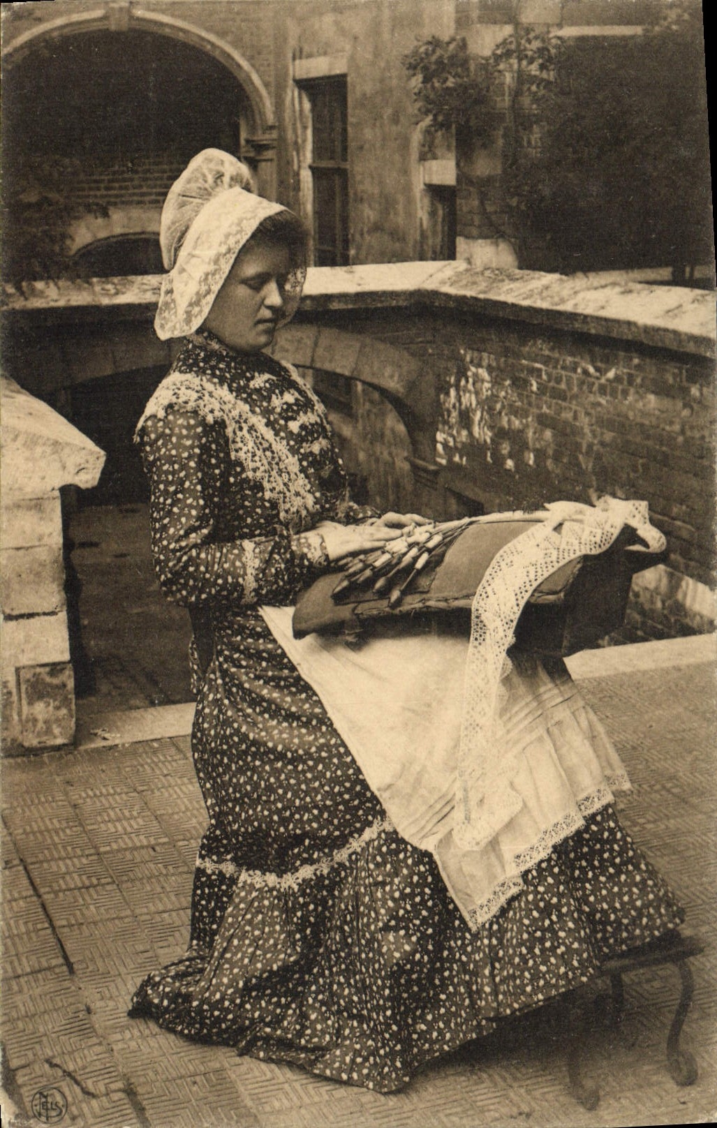 Vintage Postcard Folklore Lace Flemish Lacemaker
