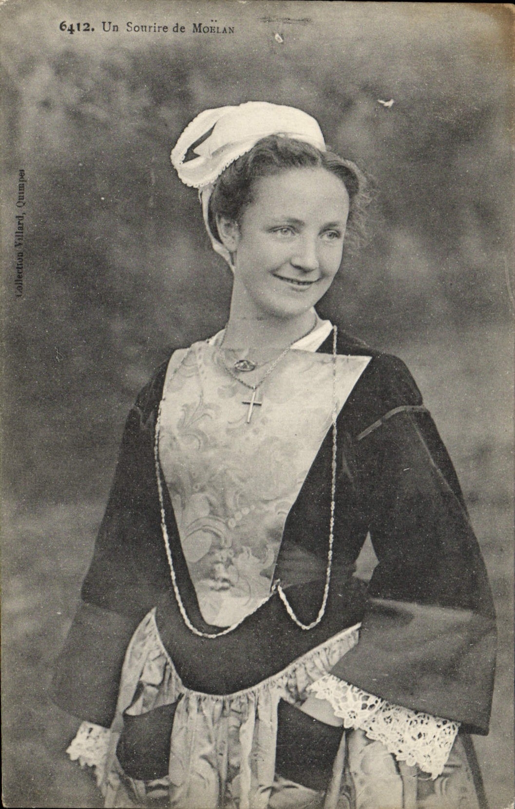 CPA Folklore Un sourire de Moelan 