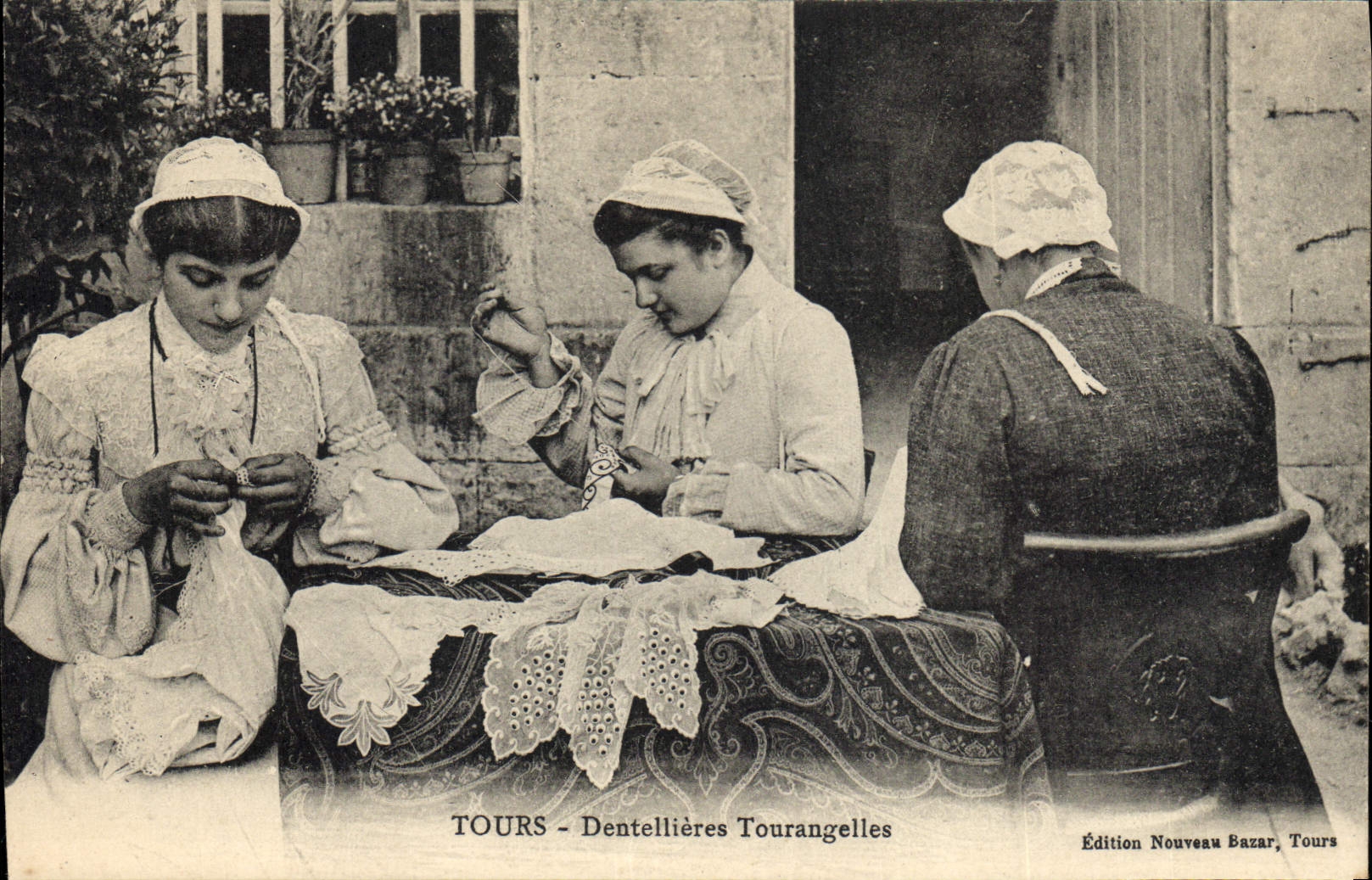 Postal Folclore Encaje Dentelliere Tours Dentellieres Tourangelles