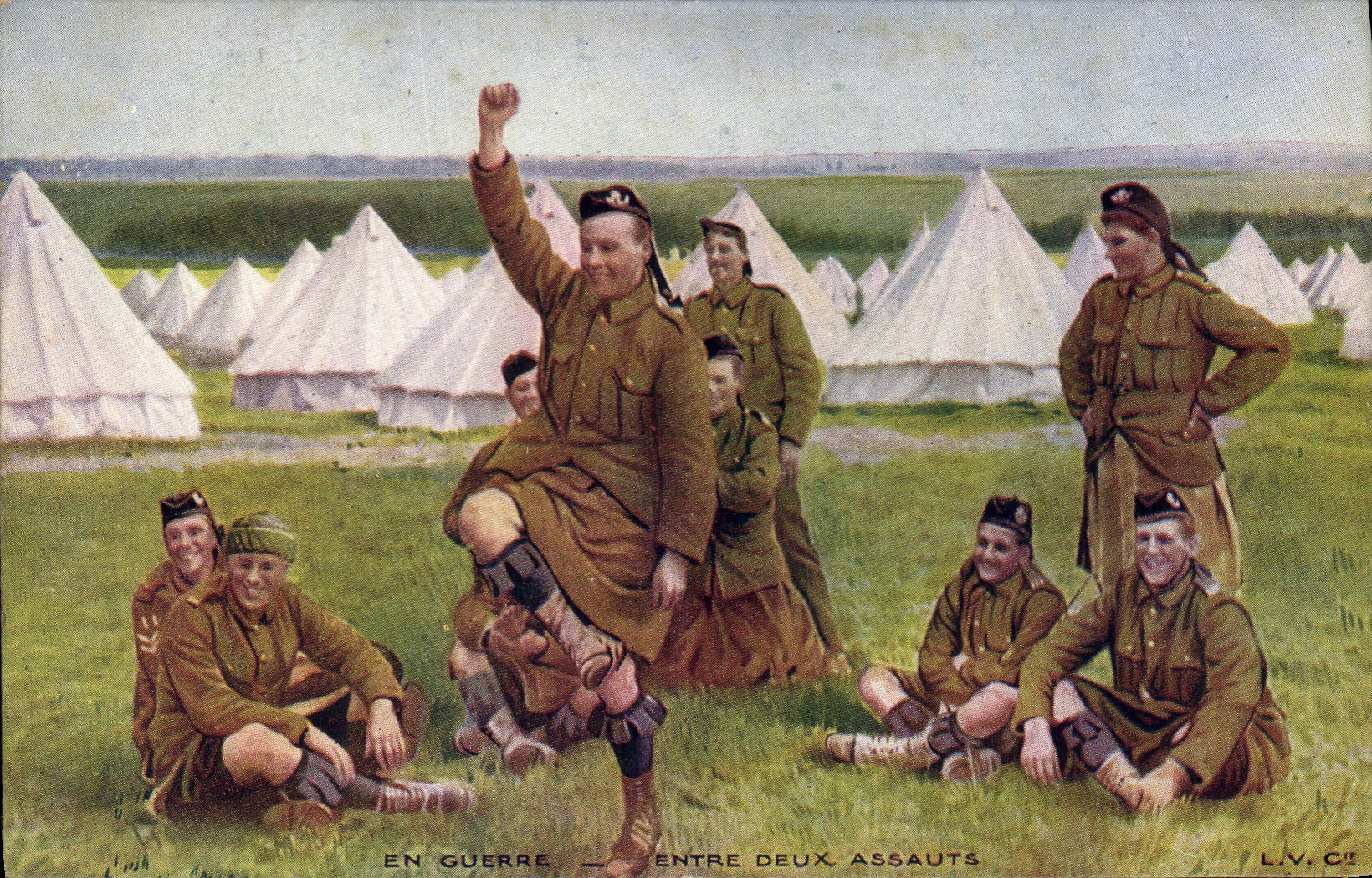 Vintage Postcard Militaria In war Between two attacks