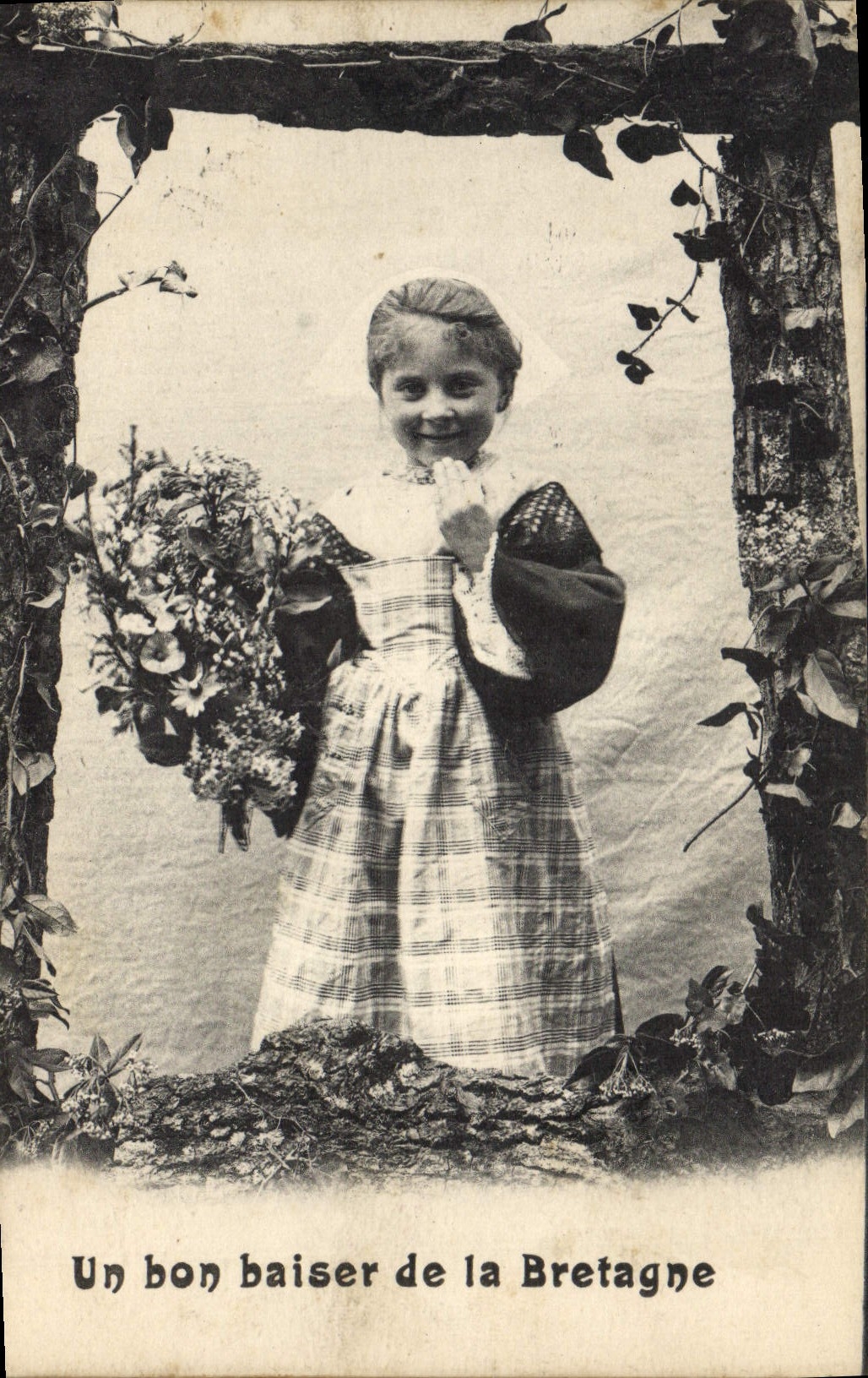 CPA Folklore Enfant Bretagne