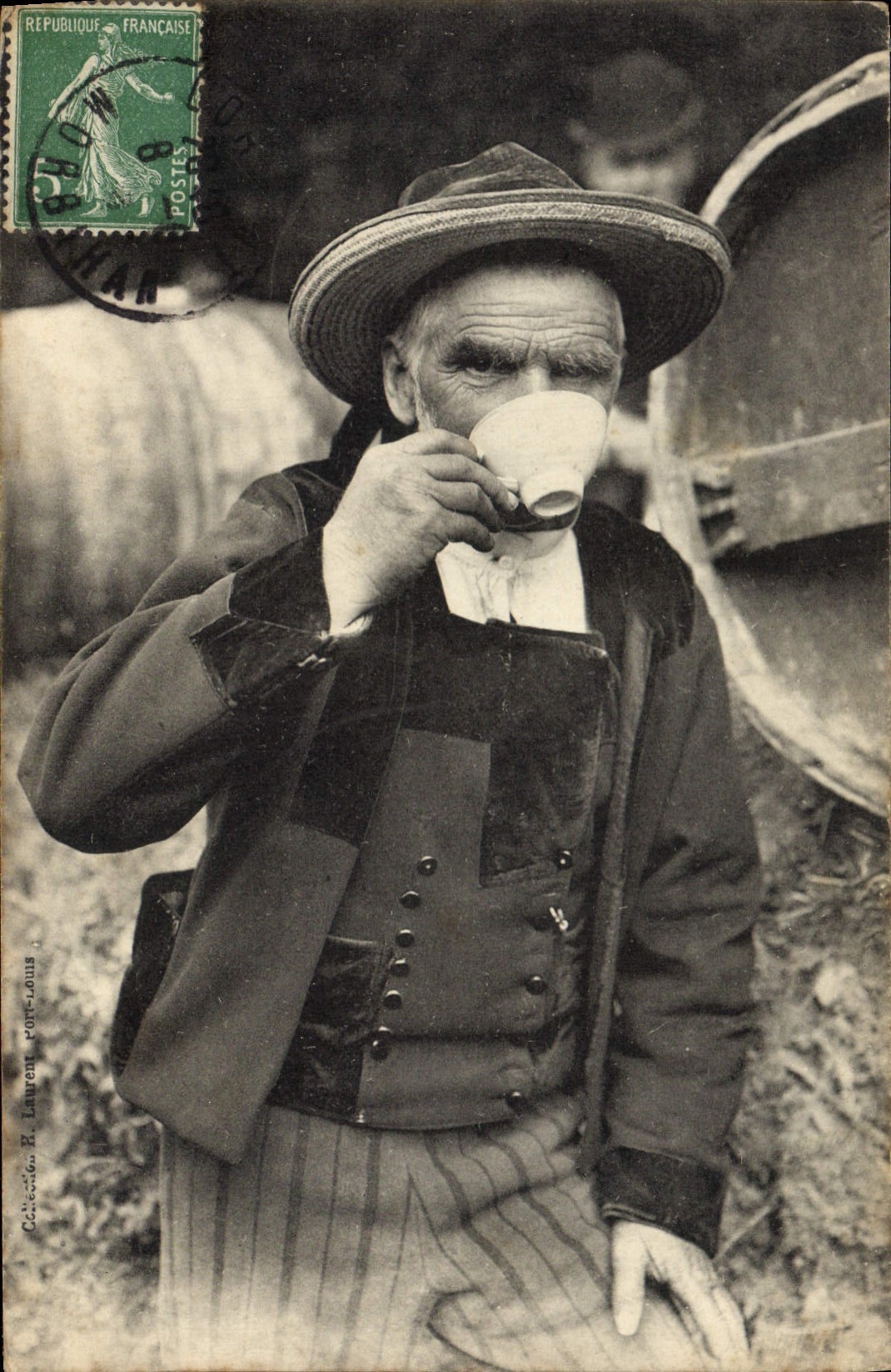 CPA Folklore Bretagne Viel homme