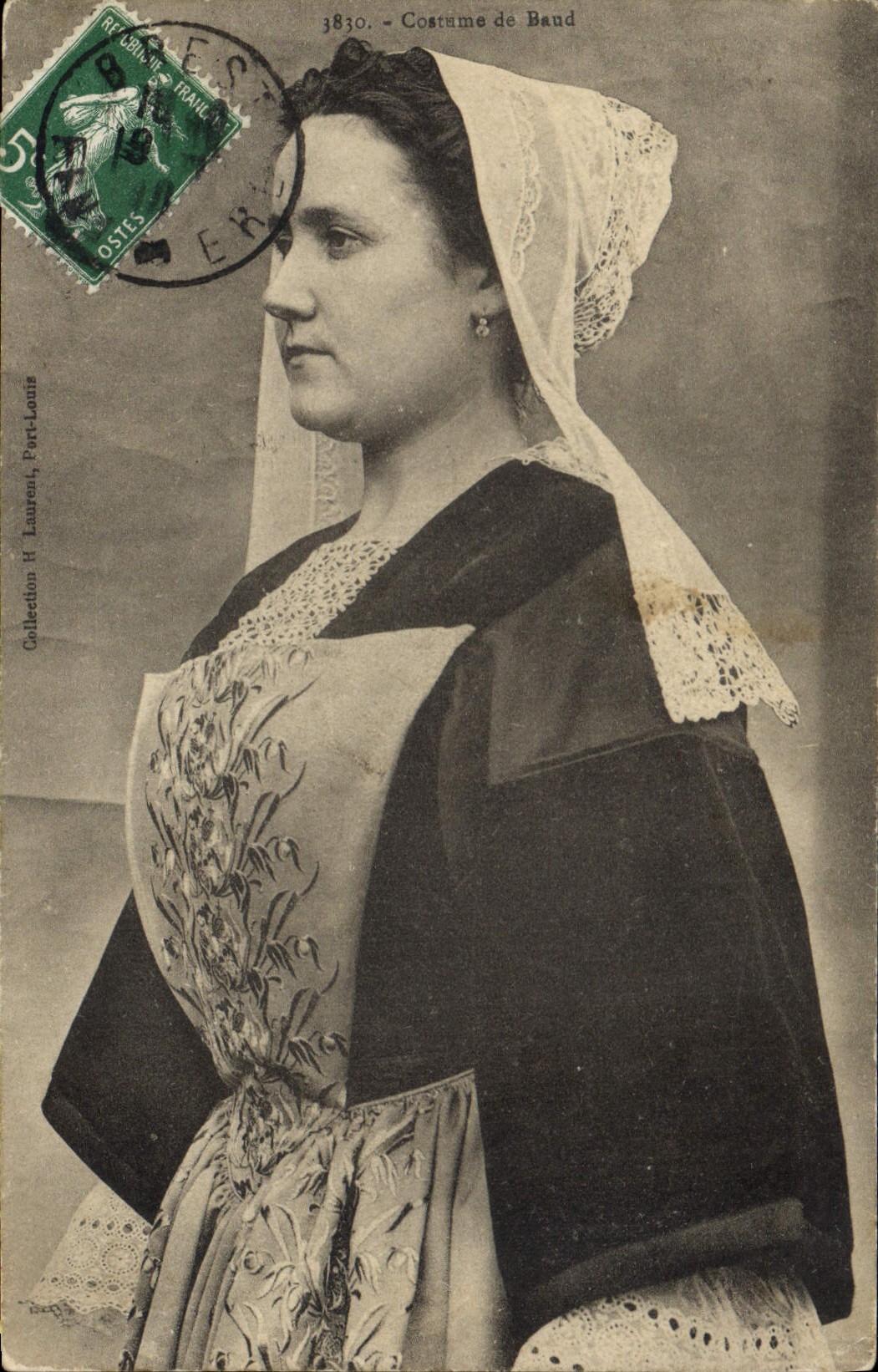 CPA Folklore Costume de Baud