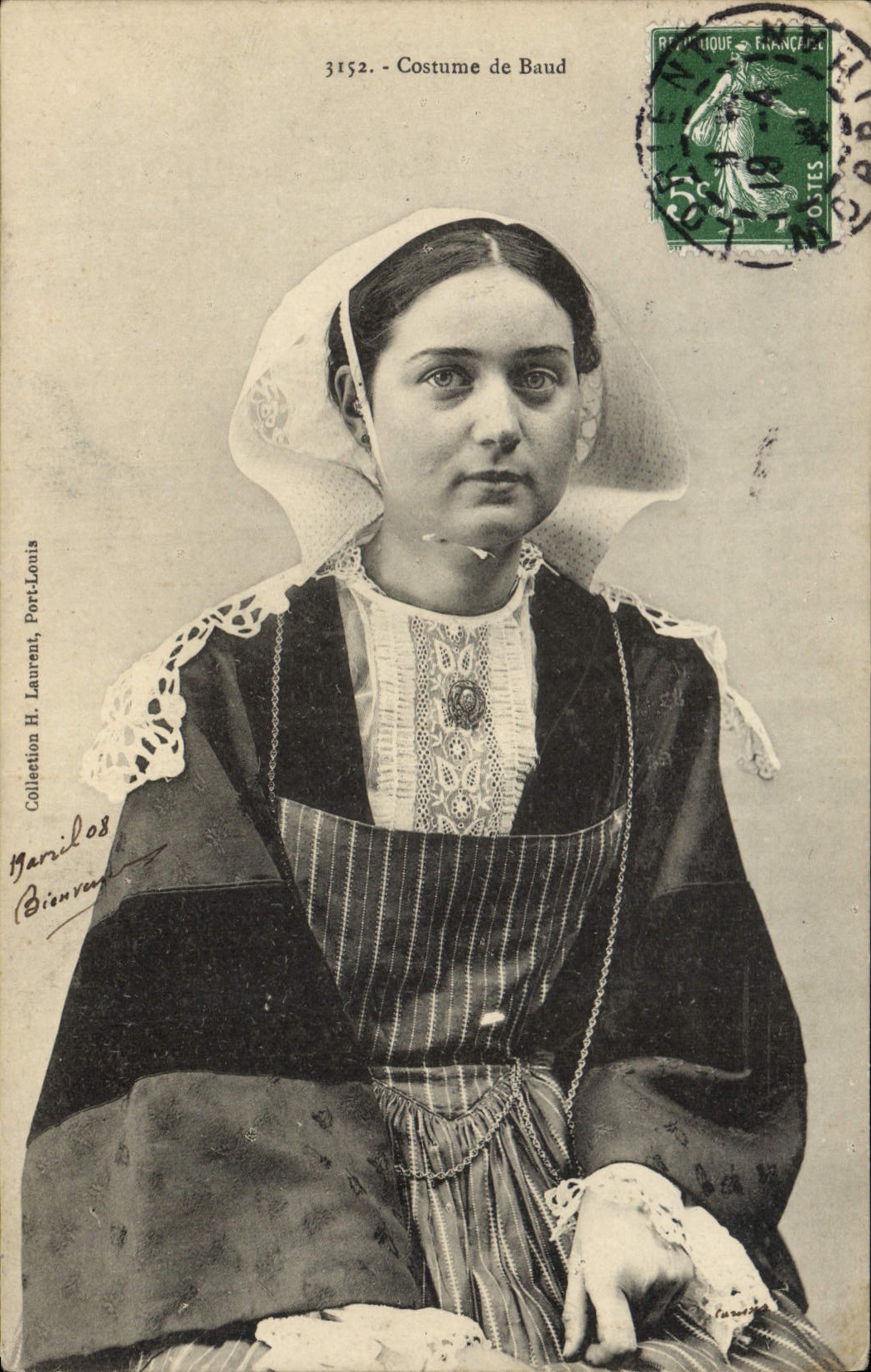 CPA Folklore Costume de Baud