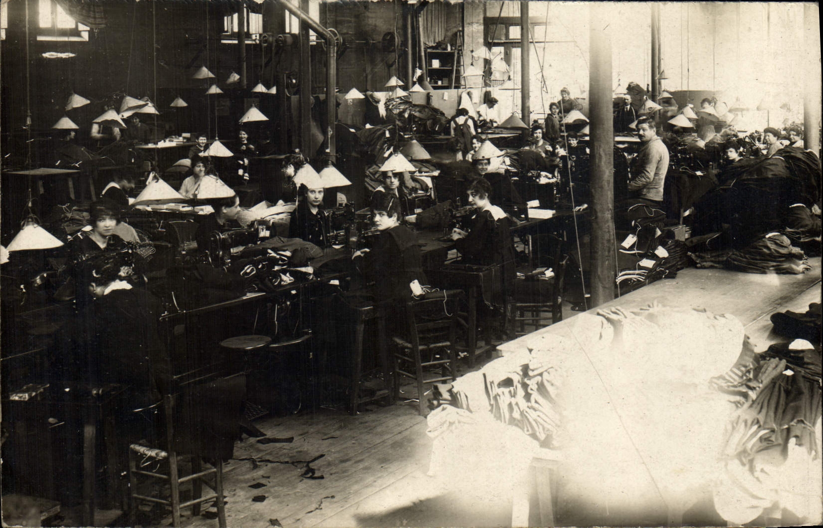 CARTE PHOTO Machine a coudre 