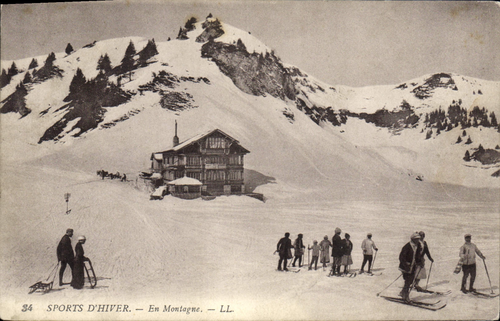 CPA Sports d'hiver En montagne Skis