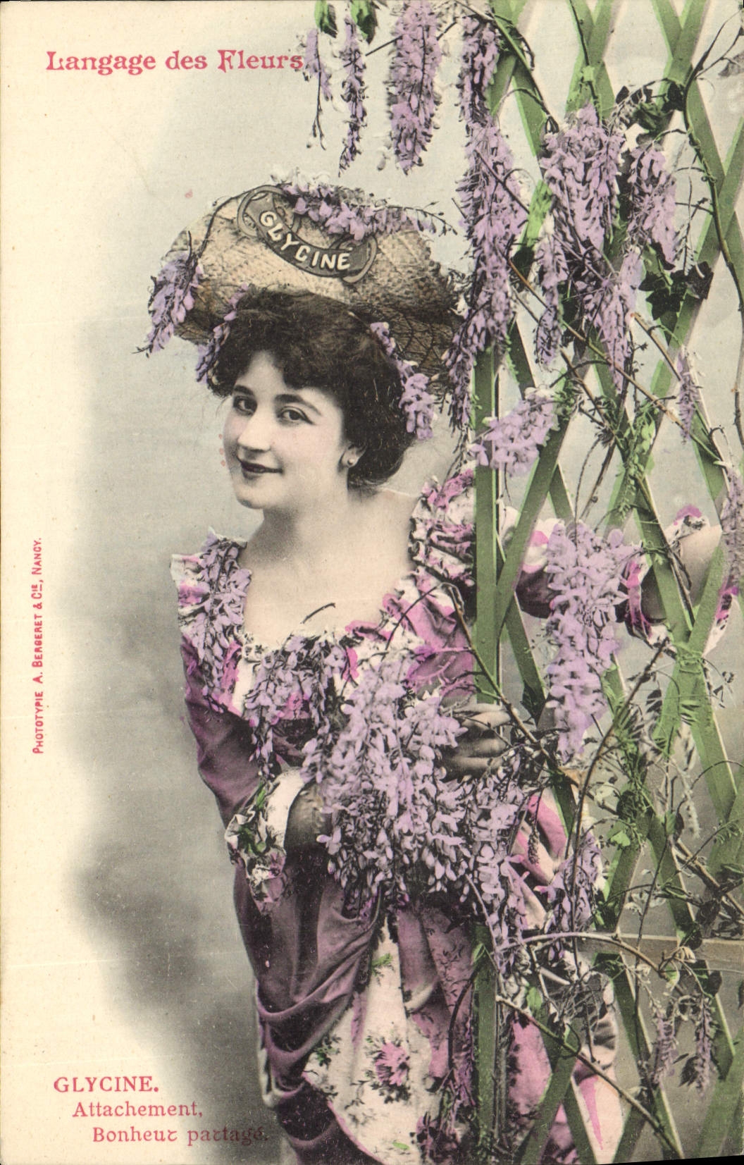 CPA Fantaisie Langage des Fleurs Femme Glycine 
