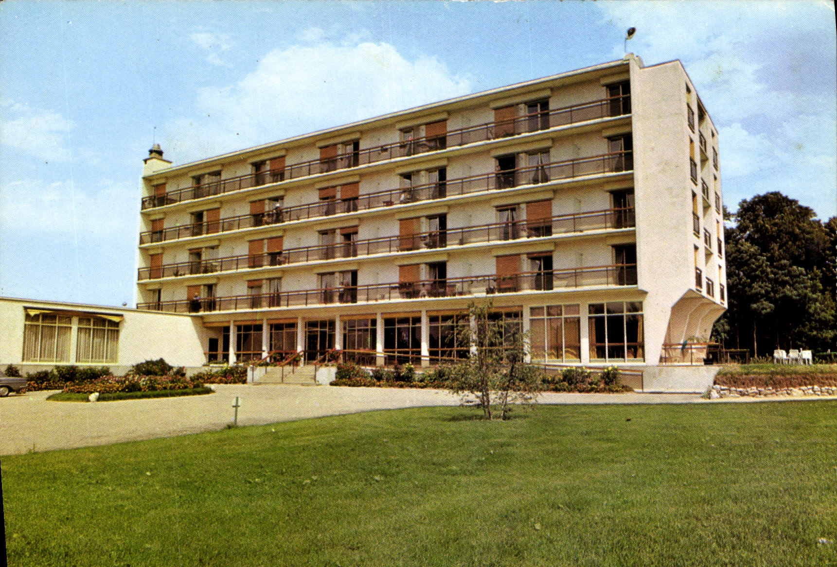 Vintage Postcard Cinema Vigneux on the Seine Residence of Reopen Old people's home of the cinema and the spectacle