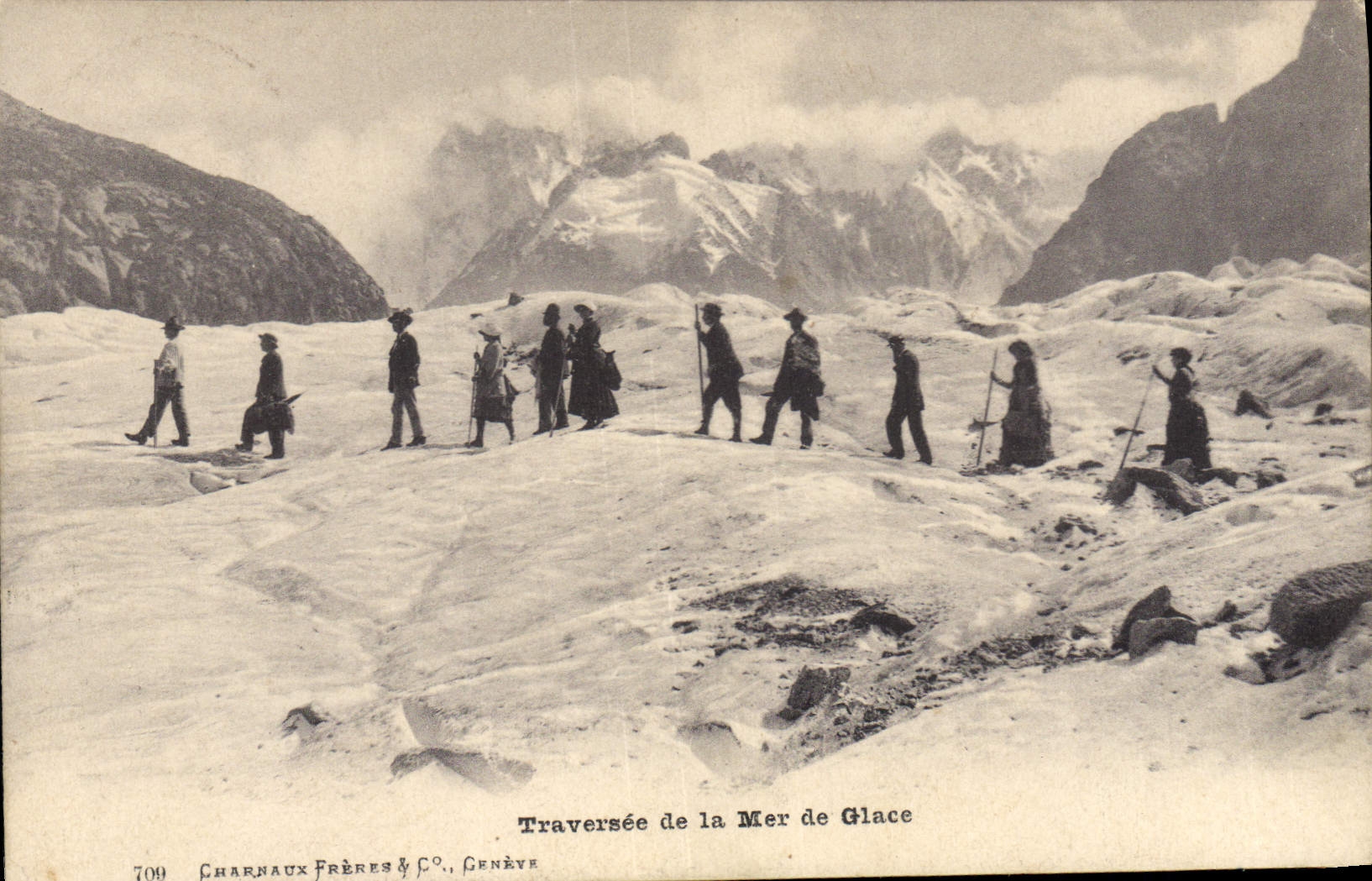 Vintage Postcard Alpinism Crossed of the sea of ice