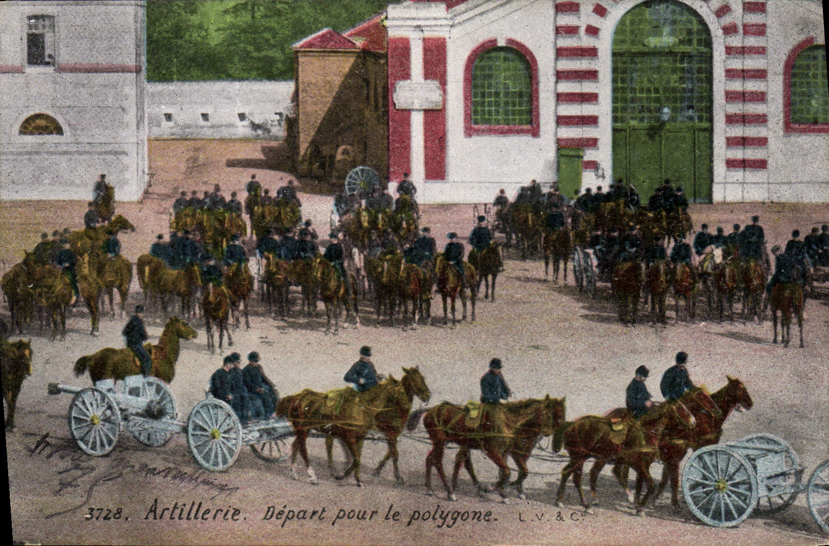 CPA Militaria Artillerie Depart pour le polygone