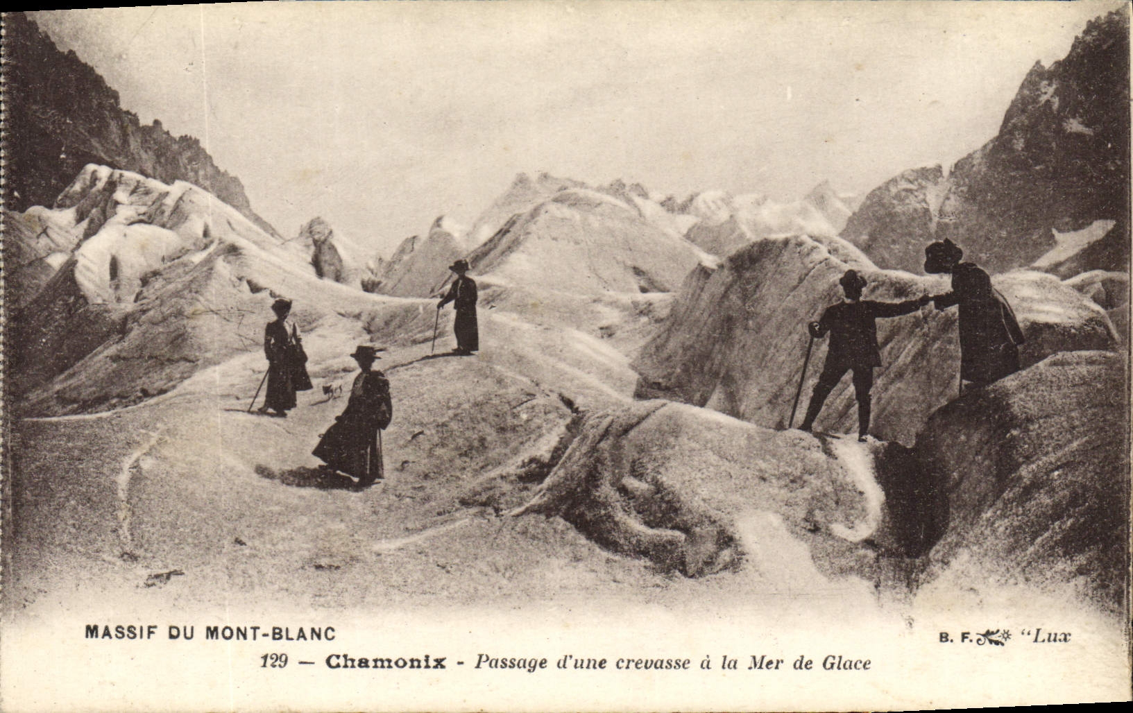 Vintage Postcard Alpinisme Chamonix Passage of a crack has the sea of ice