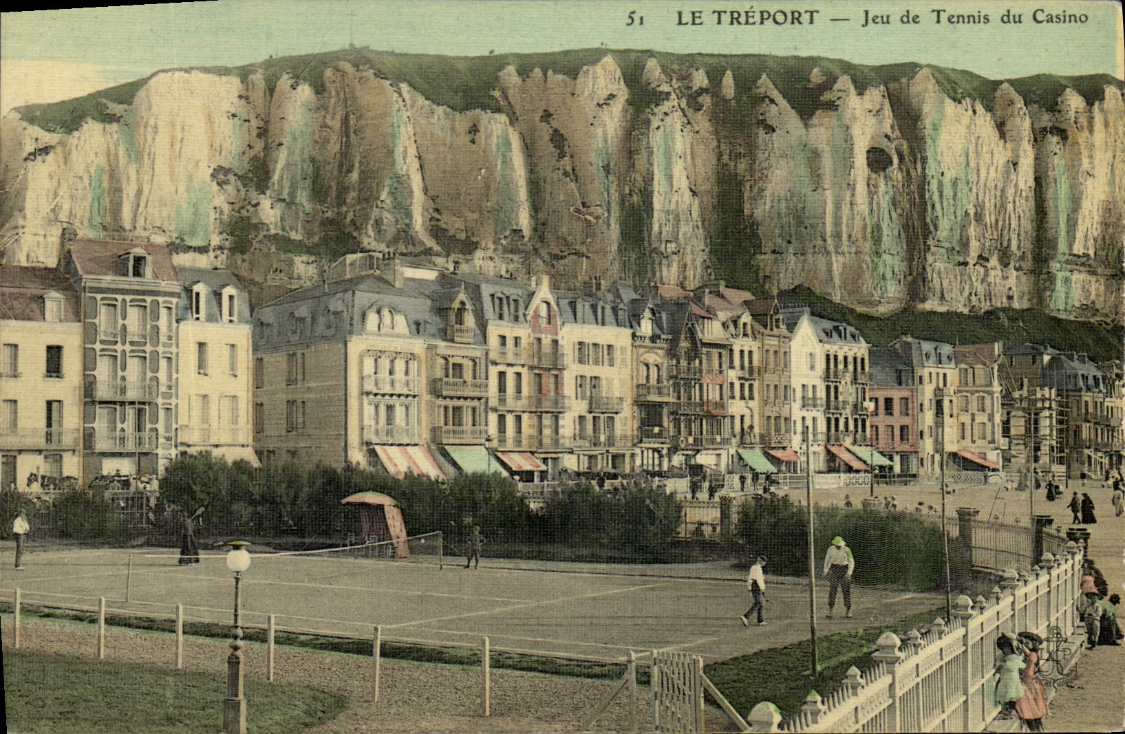 CPA Le Treport Jeu de Tennis du casino (carte toilee)