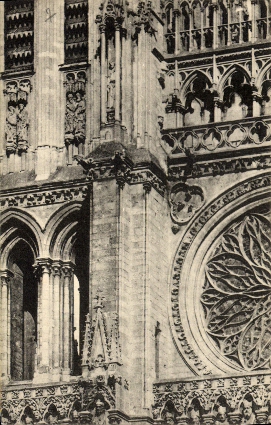 CPA Puzzle Cathedrale Chartres 