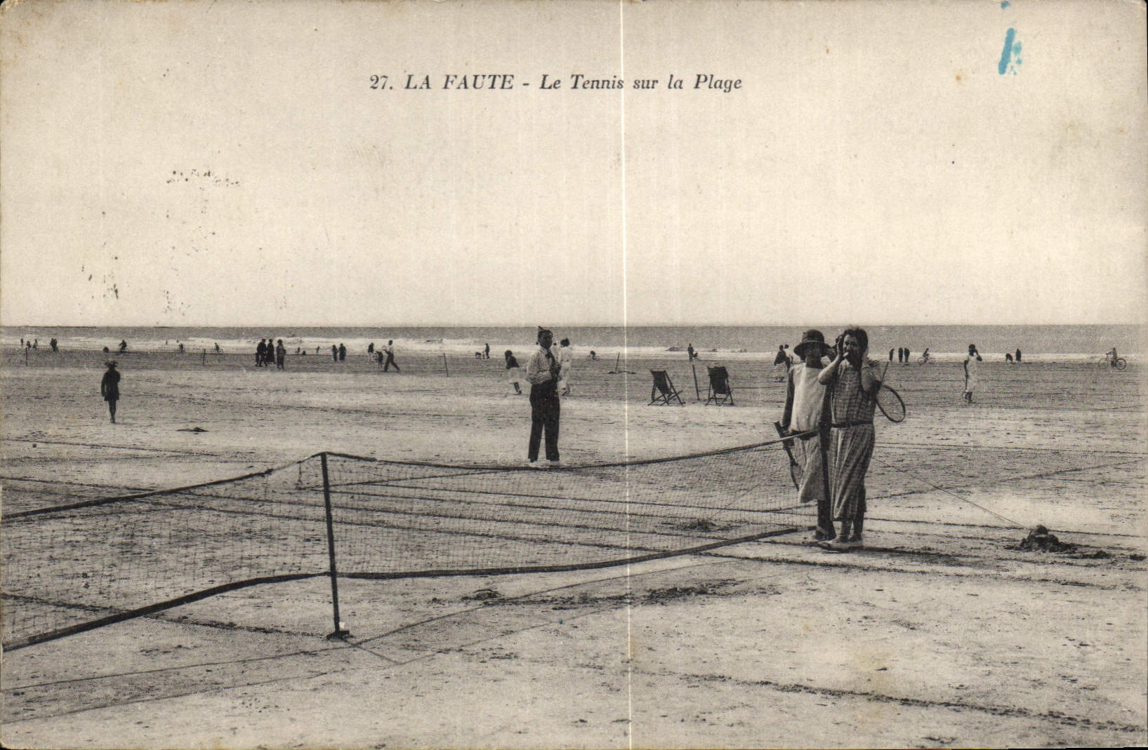 CPA Tennis sur la plage La Faute 