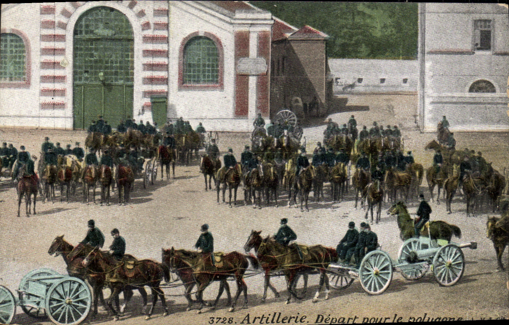 CPA Militaria Artillerie Depart pour le polygone