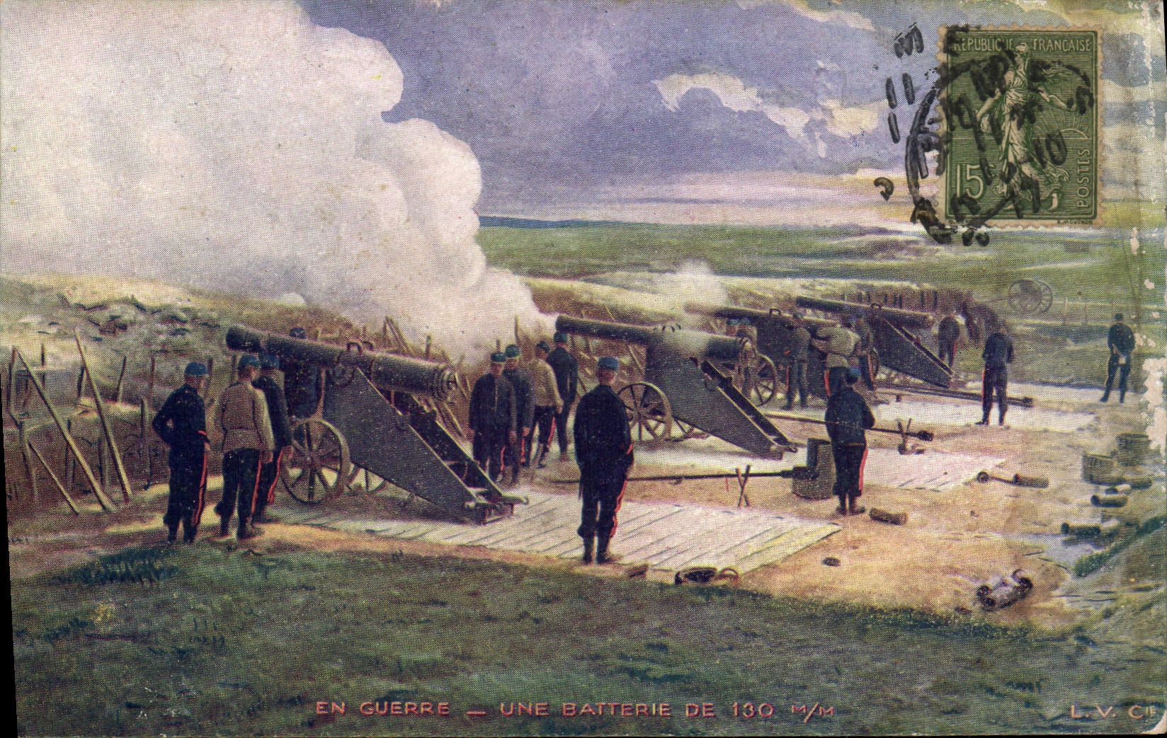 CPA Militaria Une batterie de 130mm