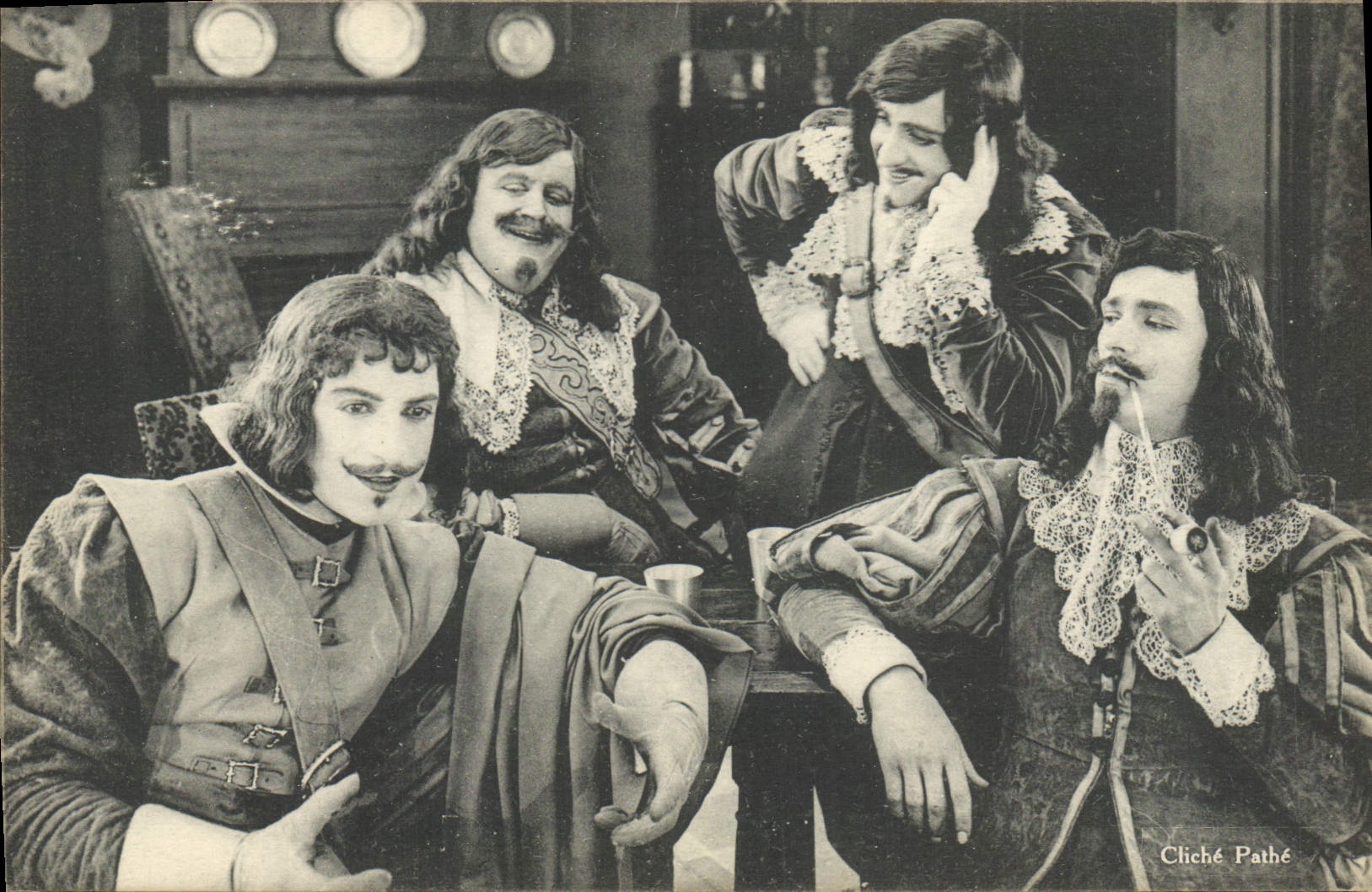 CPA Cinema Les Trois Mousquetaires Alexandre Dumas Auguste Maquet 