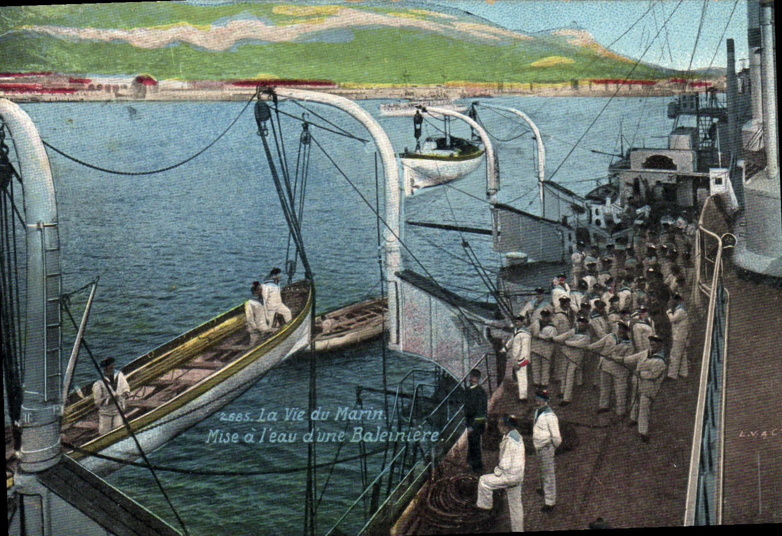 CPA Militaria Marins La vie du marin Mise a l'eau de la baleiniere Baleine