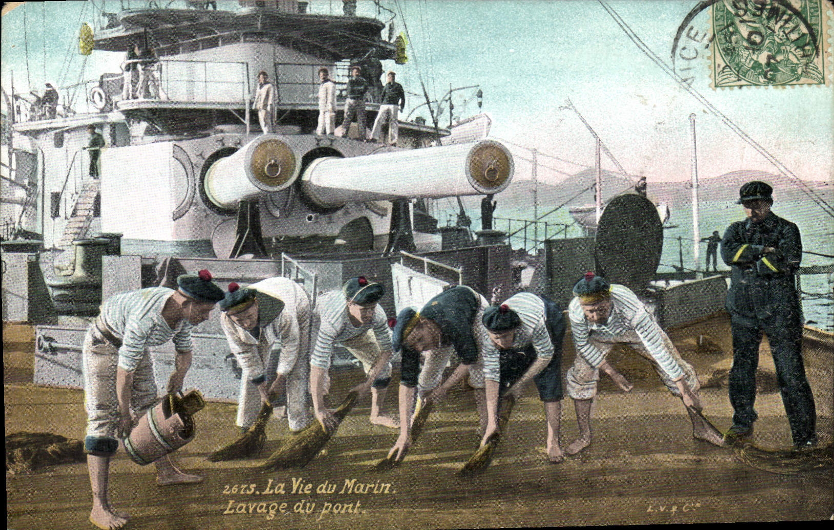 CPA Militaria Marins La vie du marin Lavage du pont