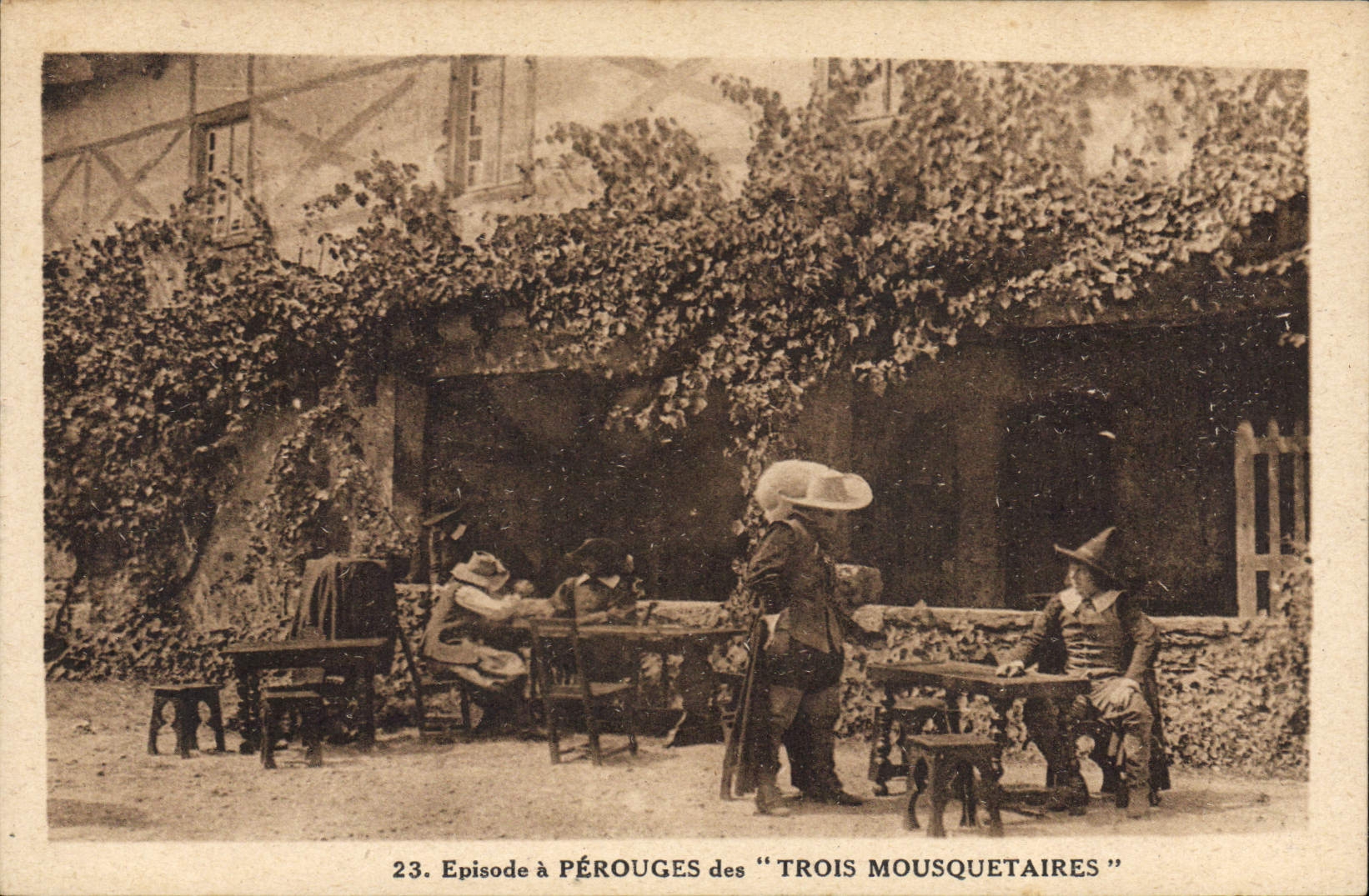 CPA Cinema Les Trois Mousquetaires Alexandre Dumas Auguste Maquet