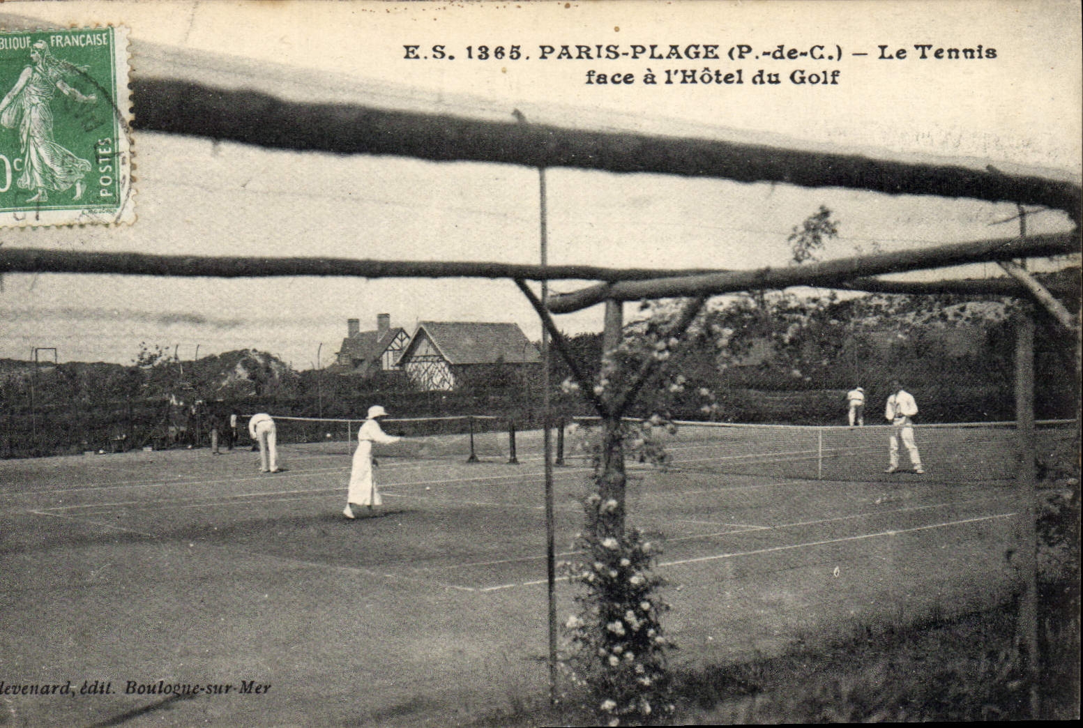 CPA Paris Plage Le Tennis face a l'hotel du club