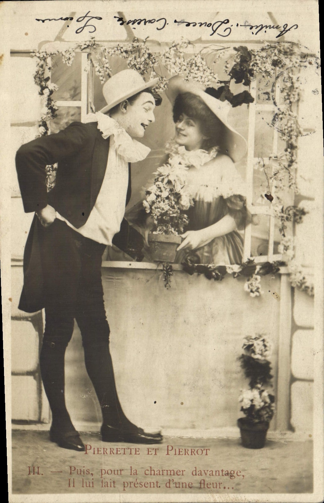 CPA Fantaisie Pierrette et Pierrot 