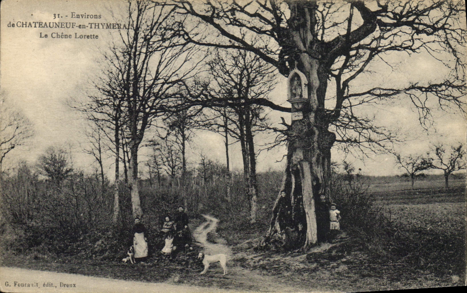 Vintage Postcard Tree Surroundings of Chateuneuf in Thymerais the oak lorette (animee)