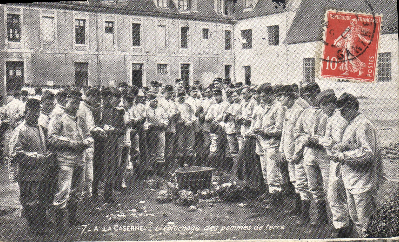 Vintage Postcard Militaria With the barracks the weeding of potatoes
