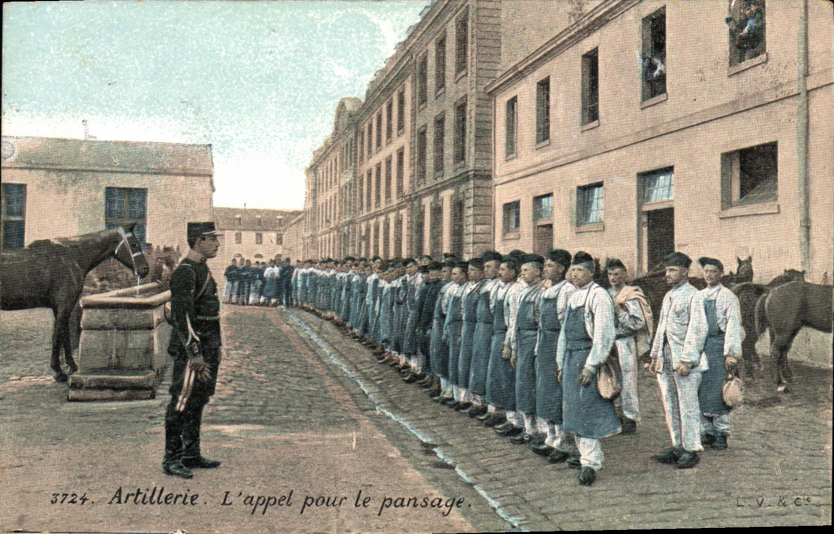 CPA Militaria Artillerie L'appel pour le pansage Cheval