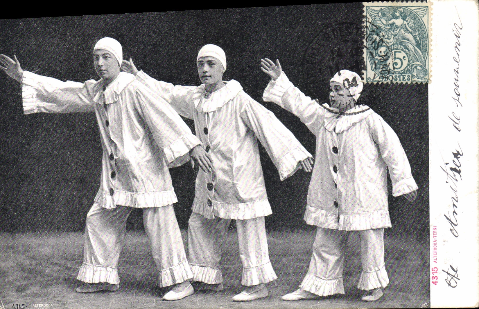 CPA Fantaisie Pierrot Pierrots 