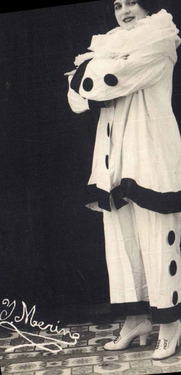 Vintage Postcard Fantasy Pierrot Benelice Pierrots in Trianon De luxe hotel